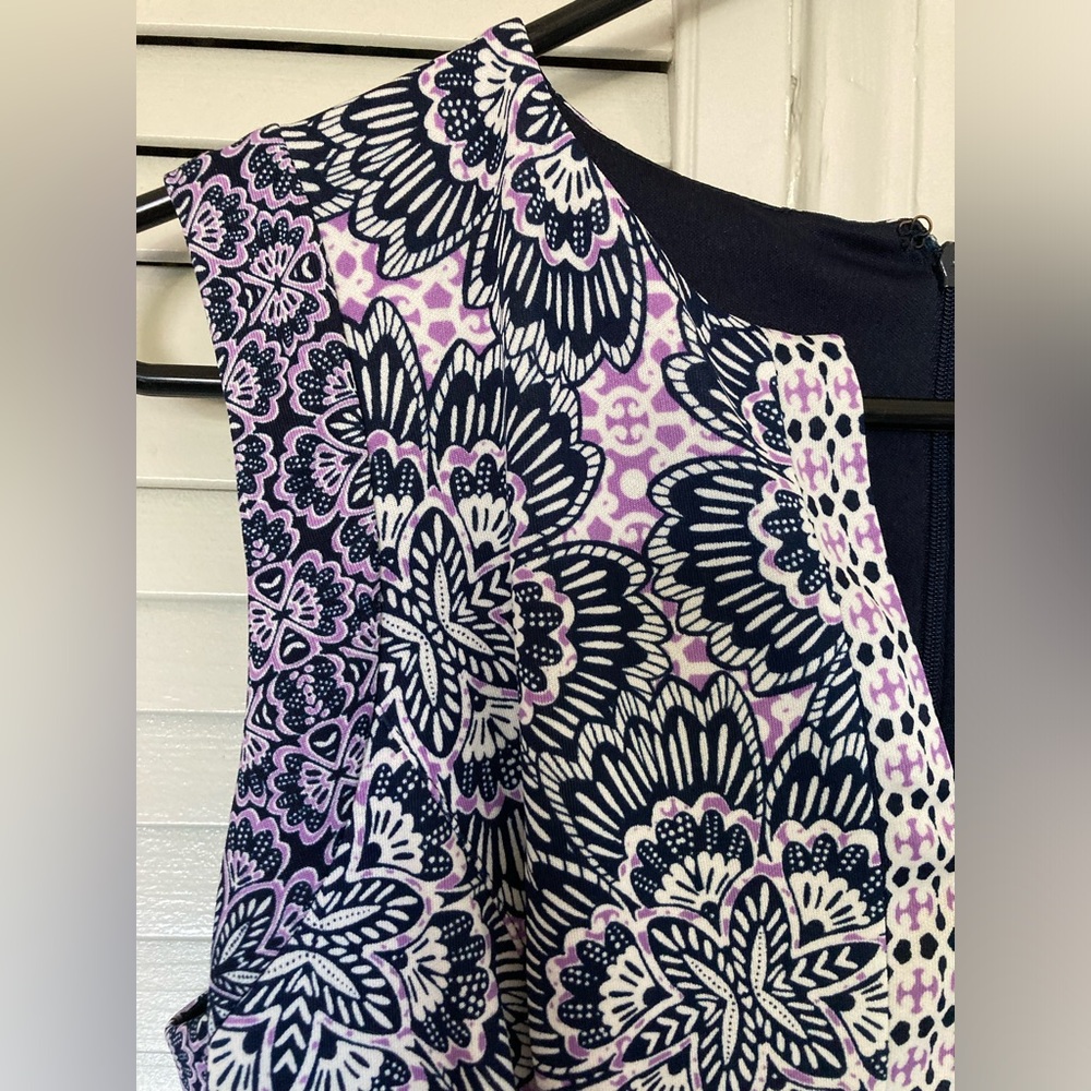 🌵 Liz Claiborne Dress Sleeveless V-Neck Purple Floral Fit & Flare Sz 6 - Picture 12 of 13